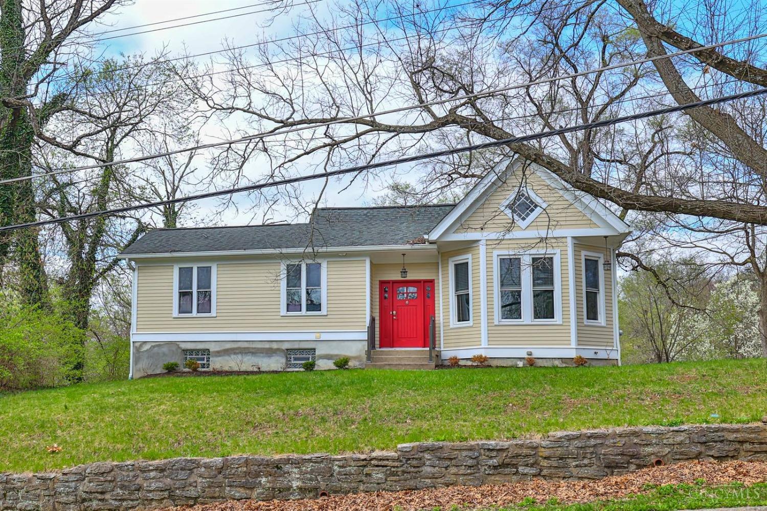 257 Compton Road Wyoming, OH 45215 - Photo 1 of 65