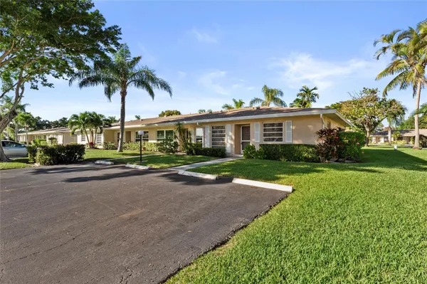 $2,000 | 8729 Chevy Chase Drive, Unit 145, Boca Raton, FL 33433