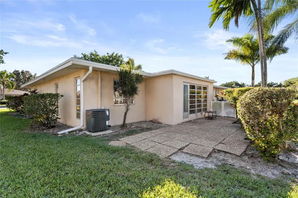 $2,000 | 8729 Chevy Chase Drive, Unit 145, Boca Raton, FL 33433