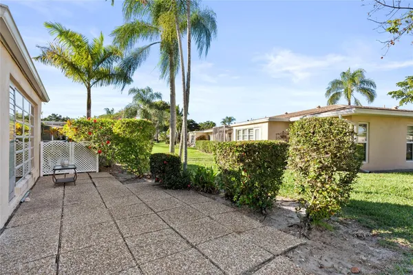 $2,000 | 8729 Chevy Chase Drive, Unit 145, Boca Raton, FL 33433