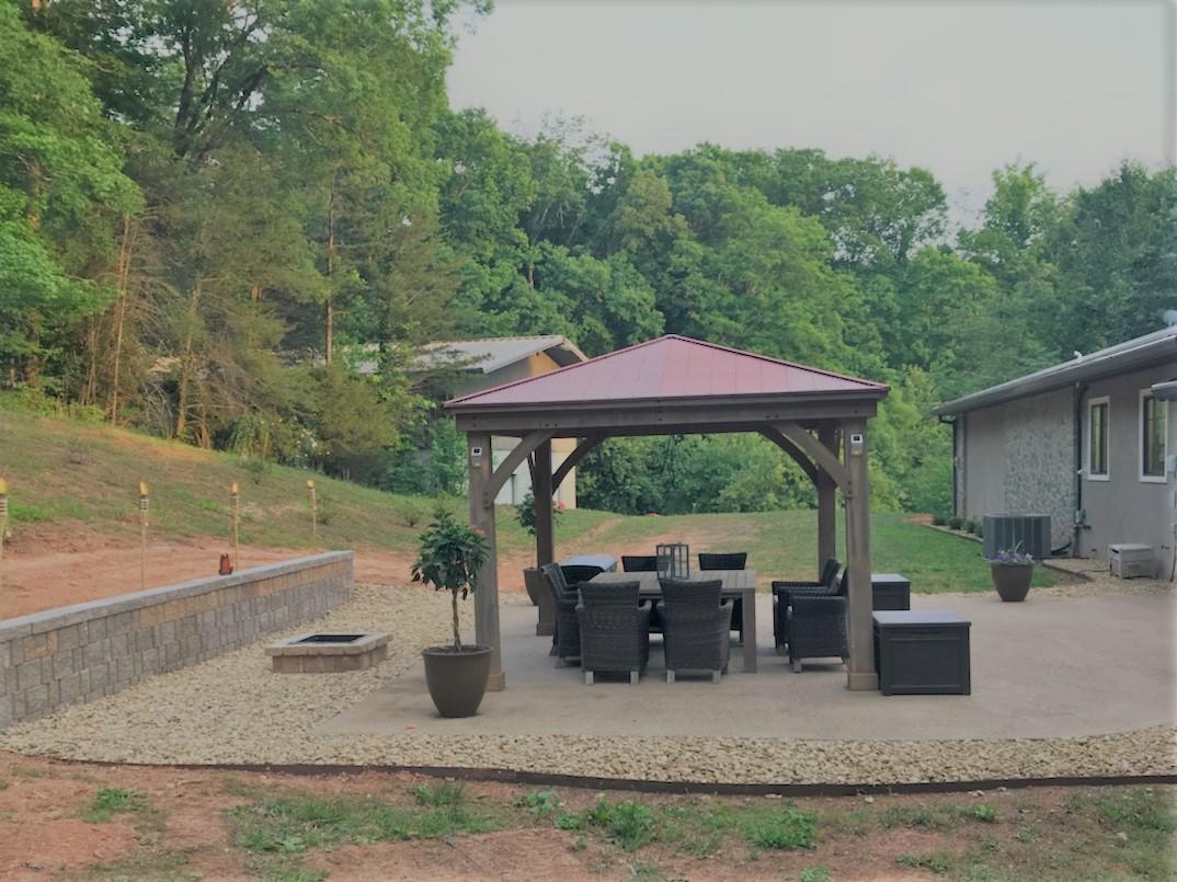 965 Blockhouse Valley Road Clinton, TN 37716 - Photo 6 of 31 patio