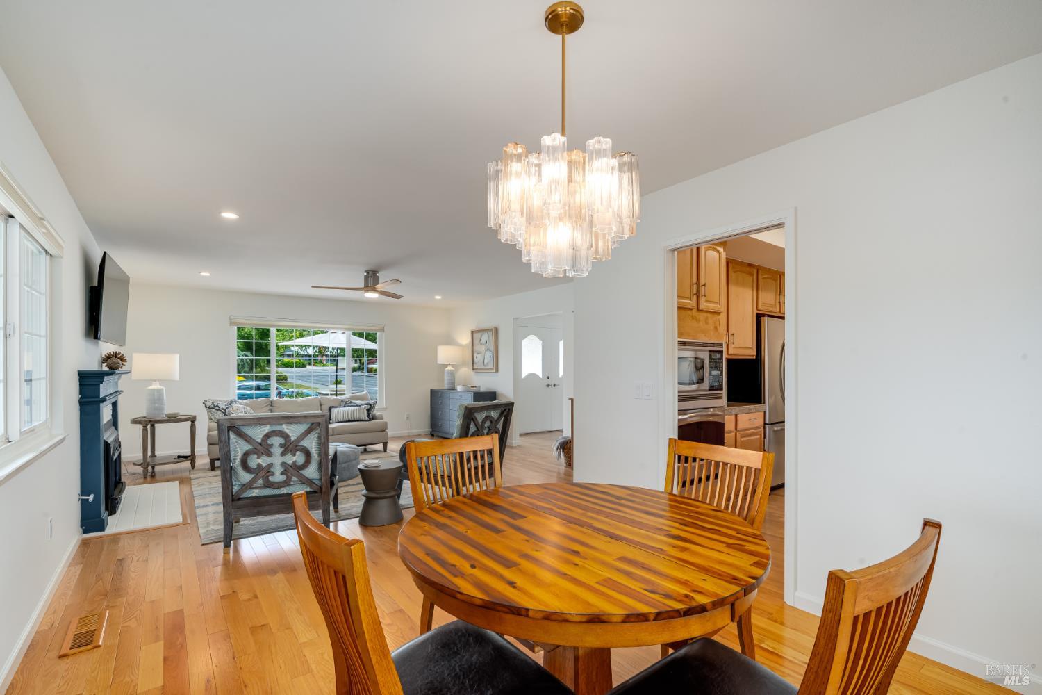 7000 Oak Leaf Drive Santa Rosa, CA 95409 - Photo 15 of 57