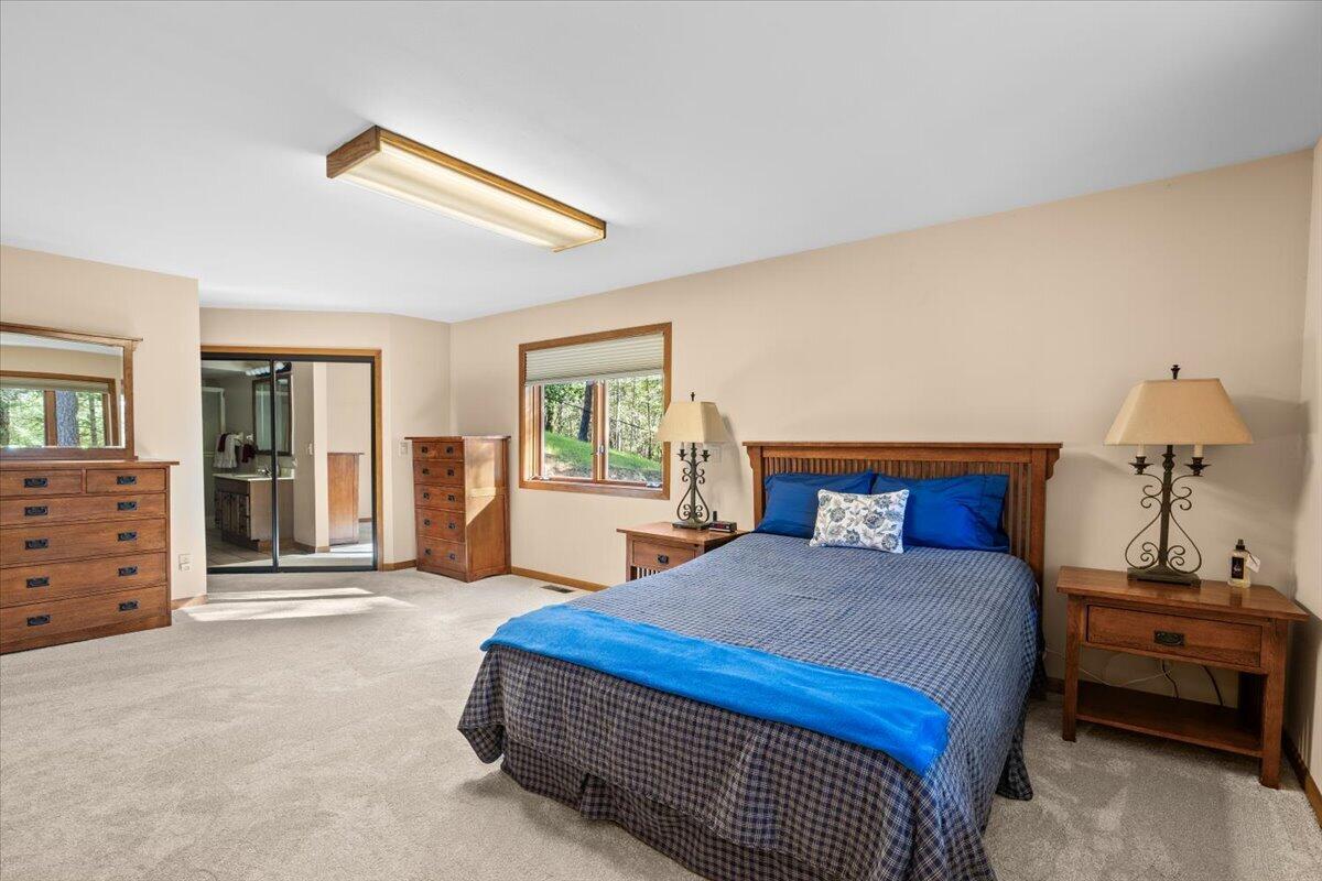 2267 Old Military Road Central Point, OR 97502 - Photo 17 of 39