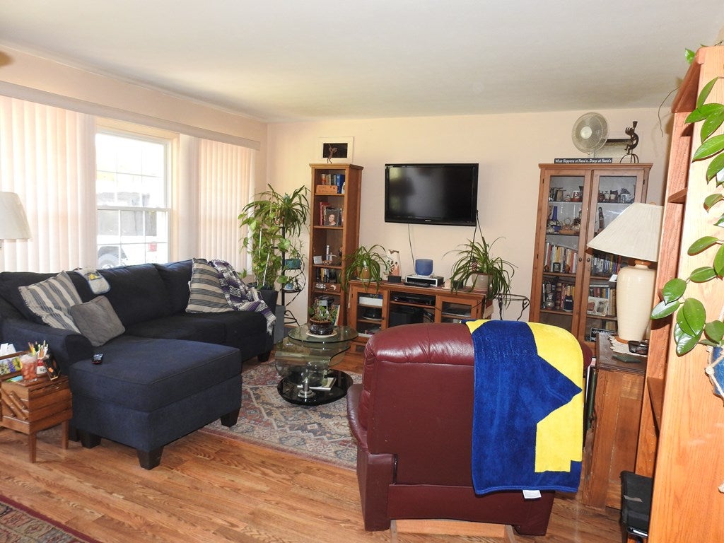 412 Colonial Drive Independence, VA 24348 - Photo 9 of 29 Gallery Image 9
