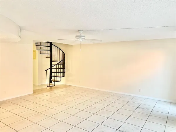 $2,400 | 680 Tennis Club Drive, Unit 102, Fort Lauderdale, FL 33311