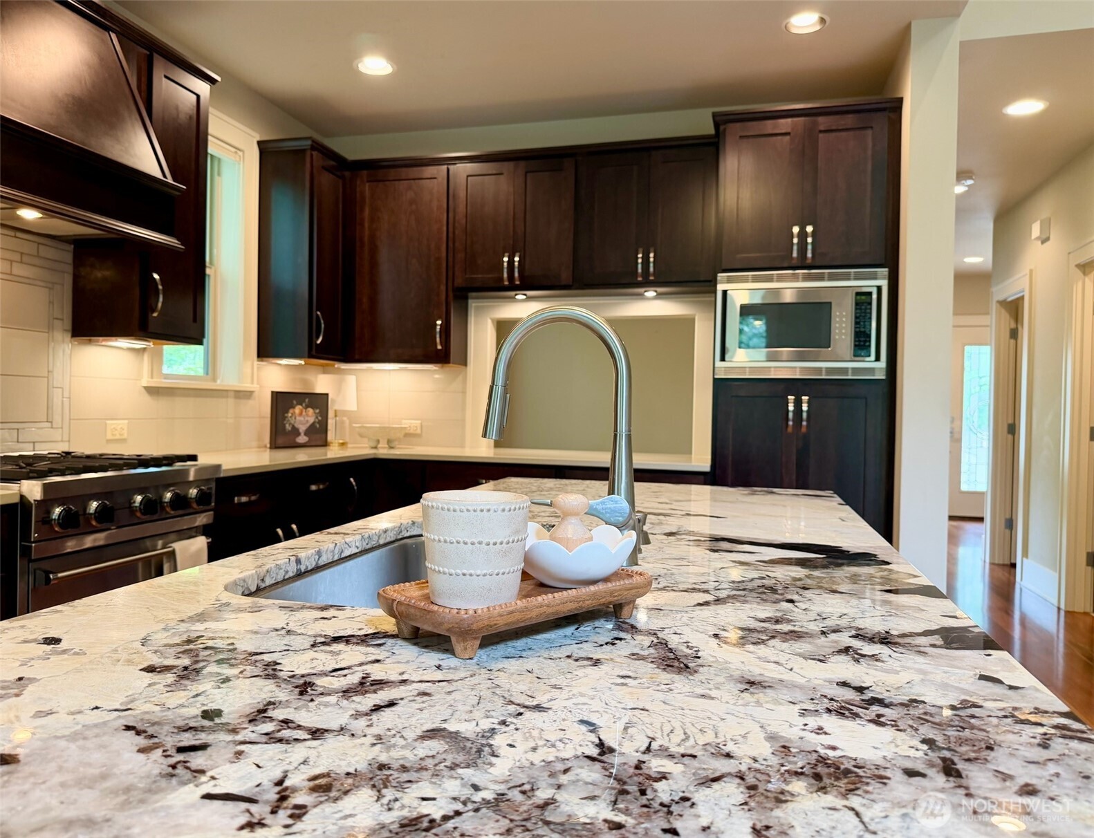 1727 Nile Avenue Northeast Renton, WA 98059 - Photo 10 of 30