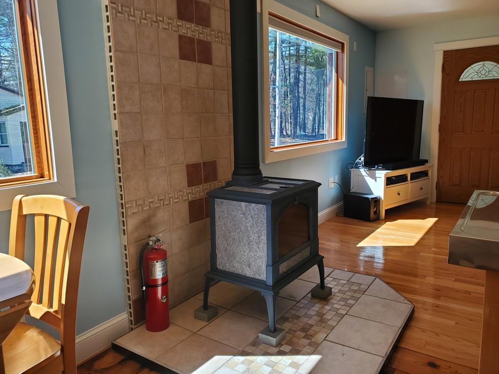 14 Yale Road Pepperell, MA 01463 - Photo 12 of 28