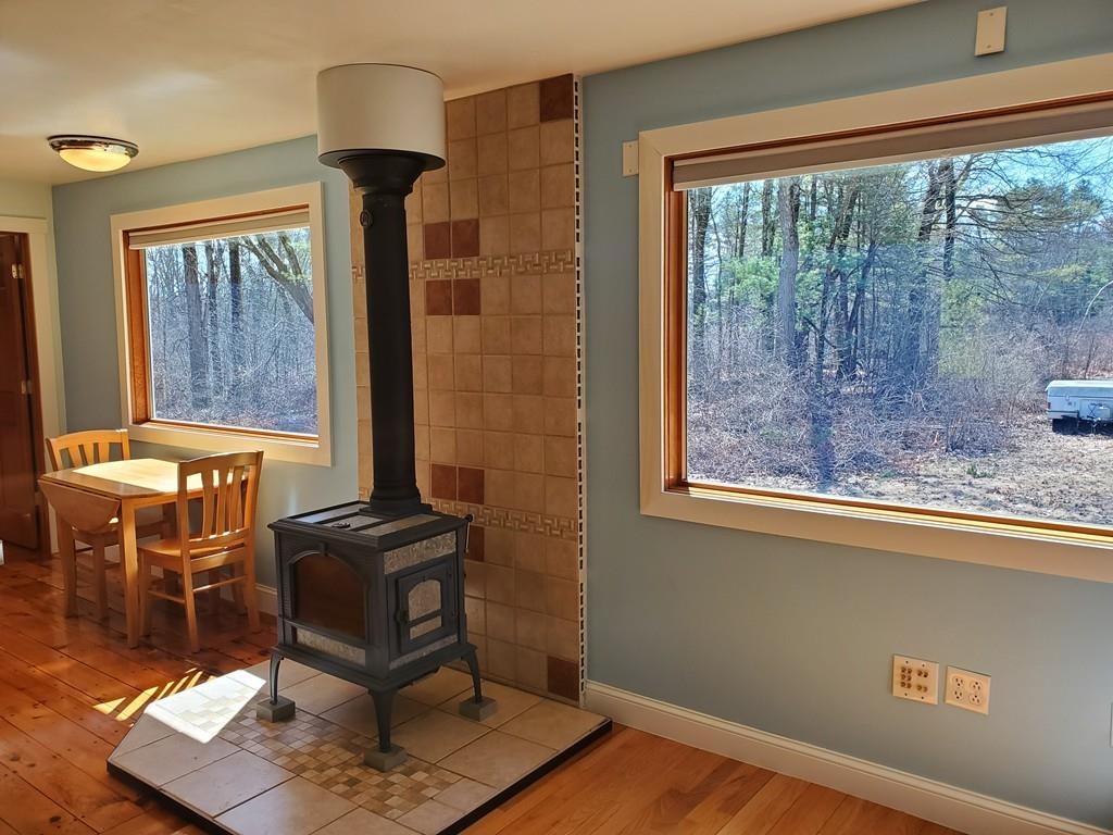 14 Yale Road Pepperell, MA 01463 - Photo 9 of 28