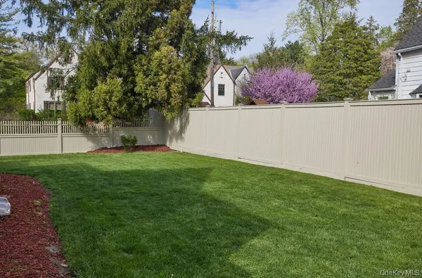 $8,750 | 4 Glenwolde Park, Tarrytown, NY 10591
