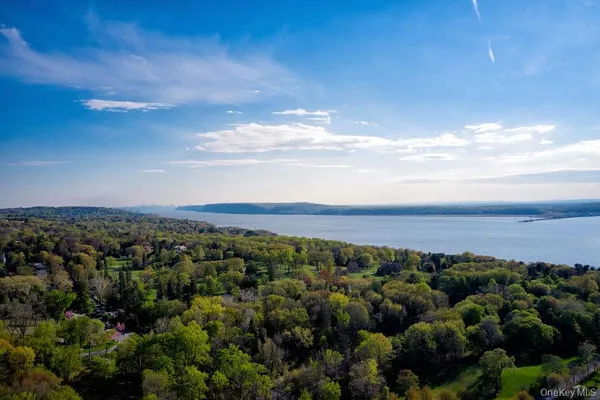$8,750 | 4 Glenwolde Park, Tarrytown, NY 10591