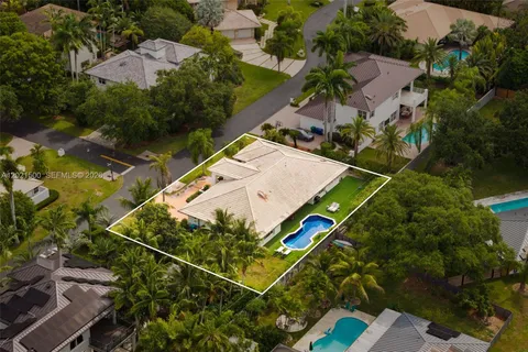 $1,700,000 | 7400 Southwest 170th Terrace, Palmetto Bay, FL 33157