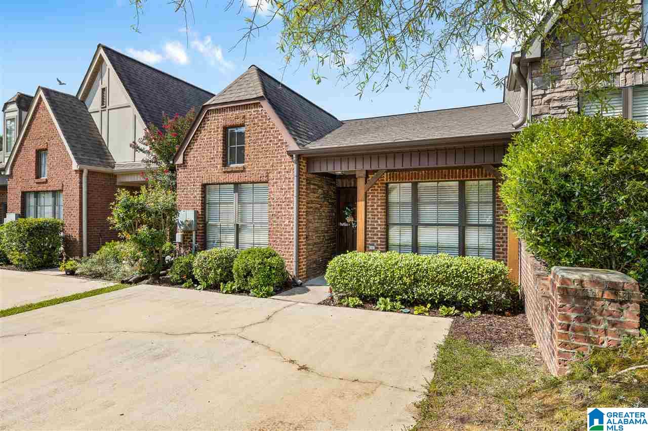 2529 Ridgemont Drive Birmingham, AL 35244 - Photo 2 of 25