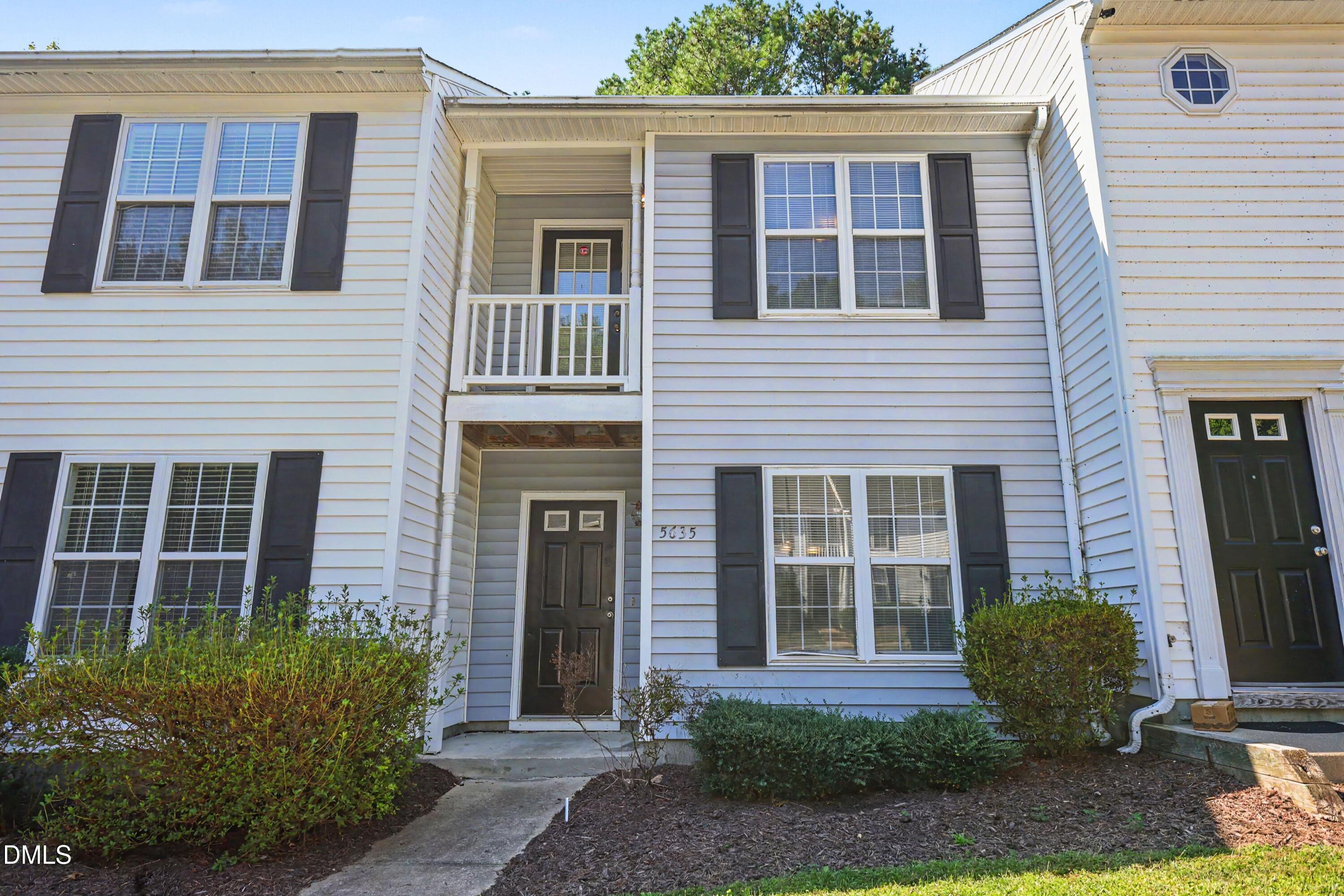 5635 Fieldcross Court Raleigh, NC 27610 - Photo 6 of 26 002_file_5615