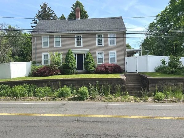 $2,800 | 566 West Main Street, Cheshire, CT 06410