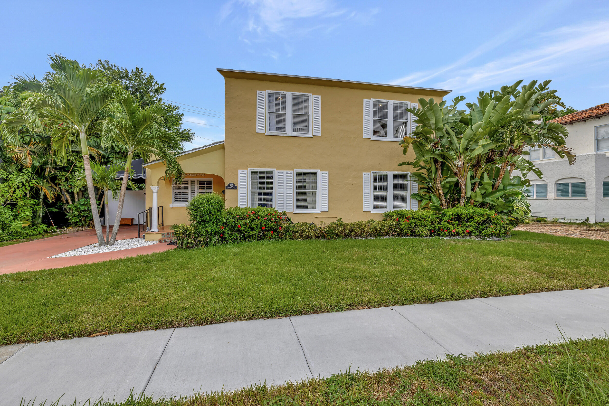 914 Andrews Road West Palm Beach, FL 33405 - Photo 2 of 54 Street View