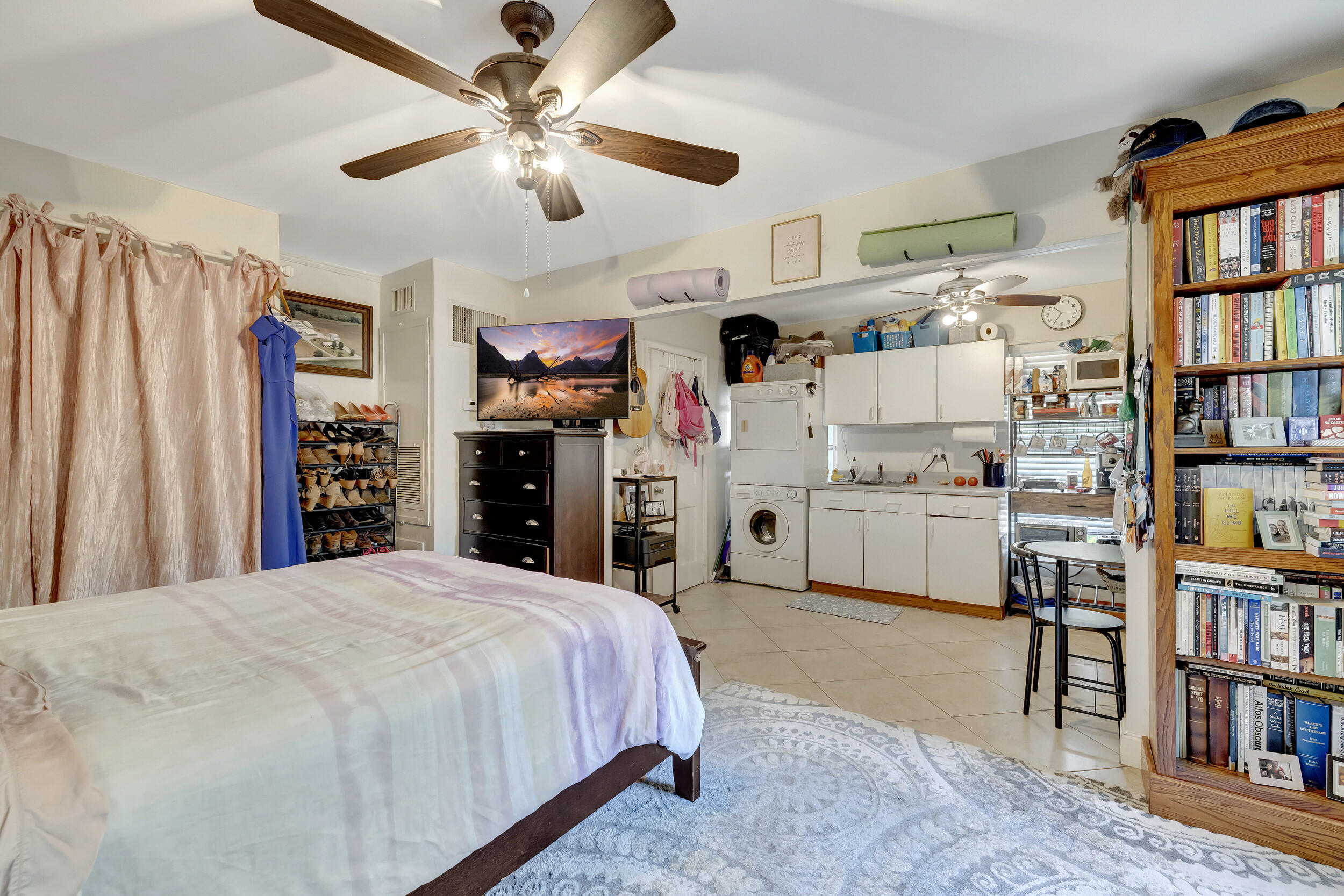 914 Andrews Road West Palm Beach, FL 33405 - Photo 45 of 54 Cottage Inside