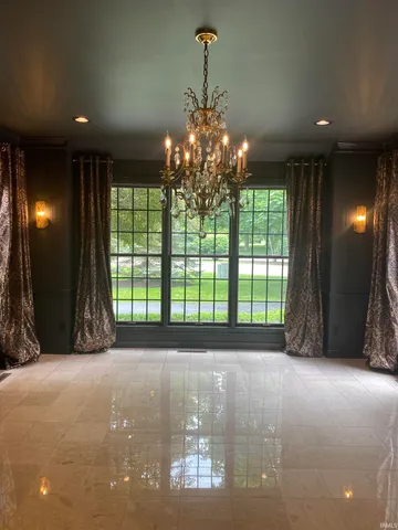 $825,000 | 1303 East Erskine Mnr Hl Drive, South Bend, IN 46614