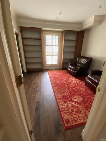 $825,000 | 1303 East Erskine Mnr Hl Drive, South Bend, IN 46614