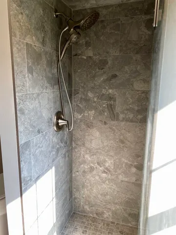 $825,000 | 1303 East Erskine Mnr Hl Drive, South Bend, IN 46614