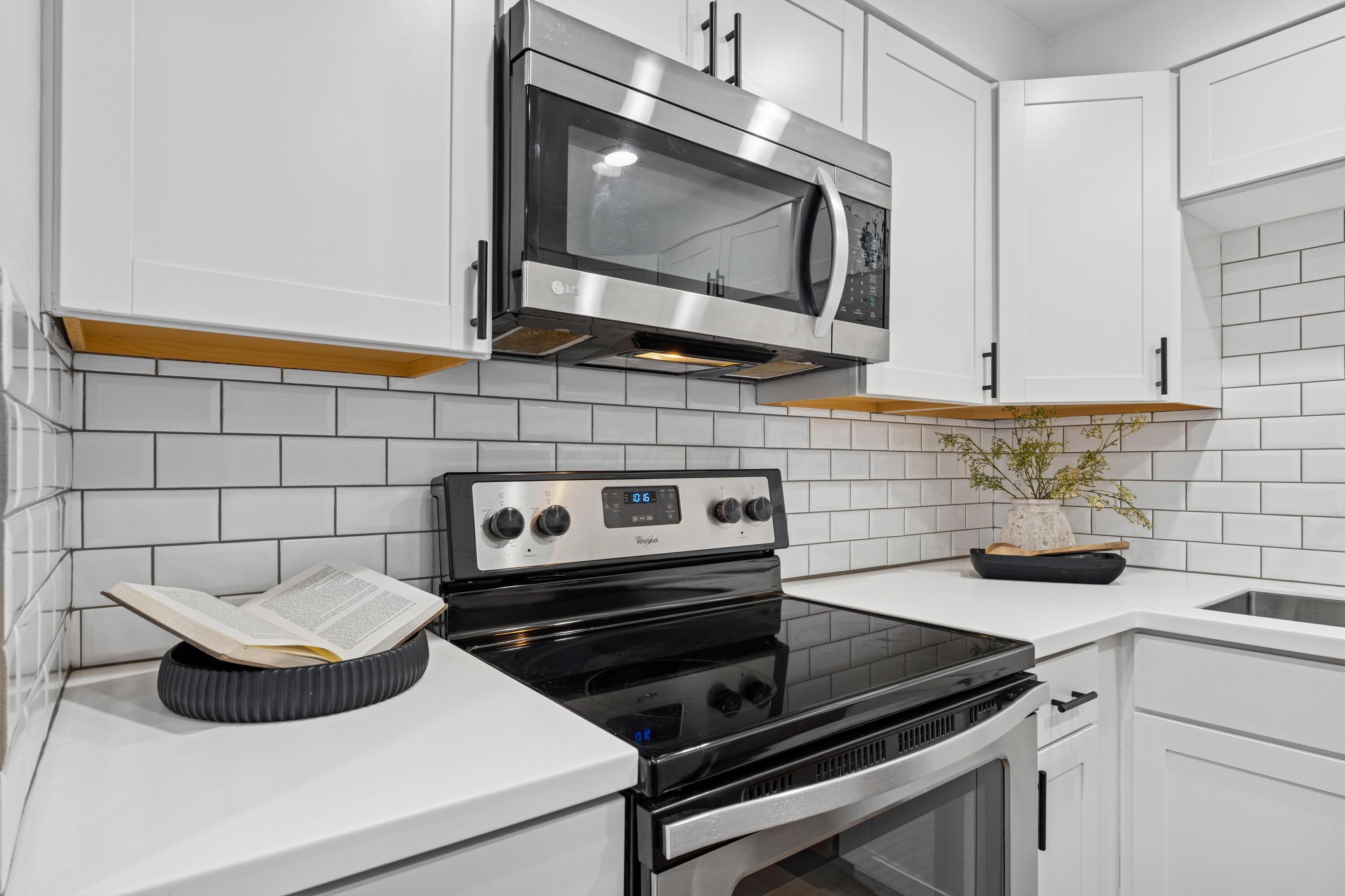 3600 Reed Road, Unit 15 Columbus, OH 43220 - Photo 18 of 41 Kitchen