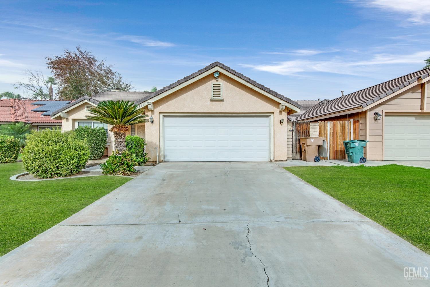 Undisclosed Address Bakersfield, CA 93313 - Photo 34 of 34 a view of garage and yard