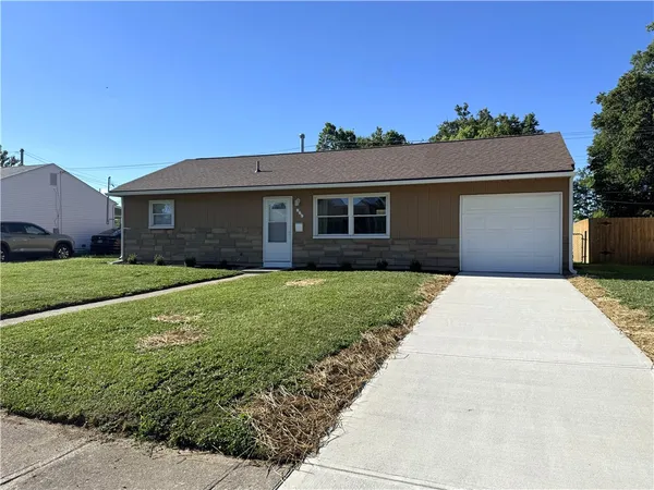 $189,900 | 869 Foley Drive, Vandalia, OH 45377