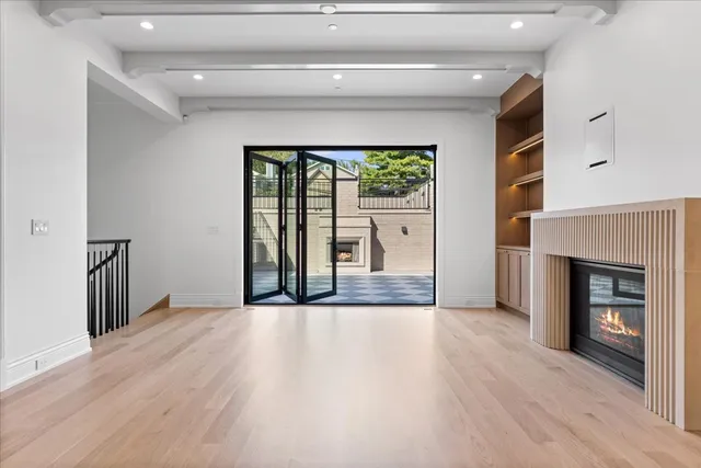 $4,400,000 | 2119 North Seminary Avenue, Chicago, IL 60614