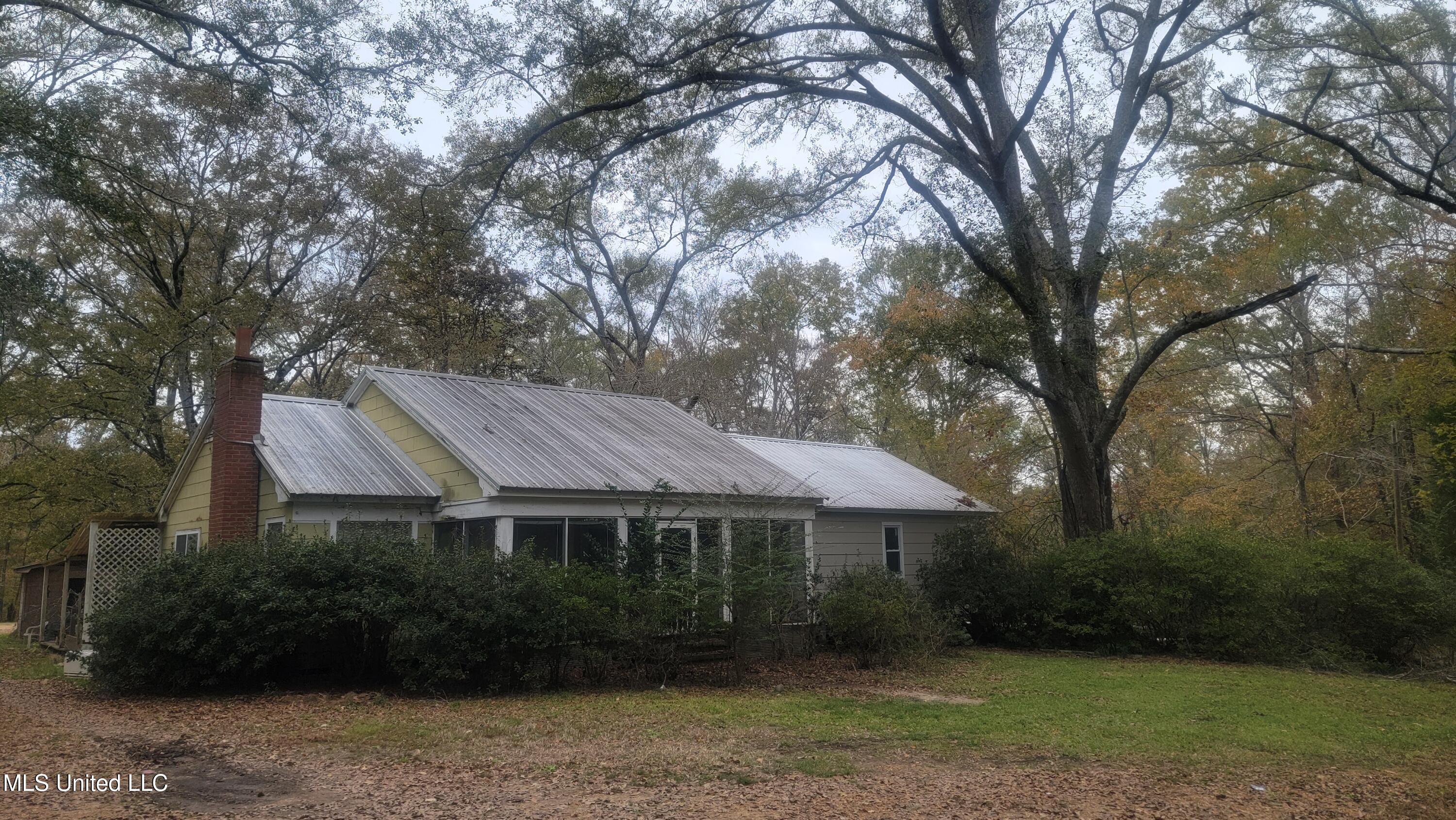 2945 Tom Cain Road Utica, MS 39175 - Photo 2 of 42 20241207_154900