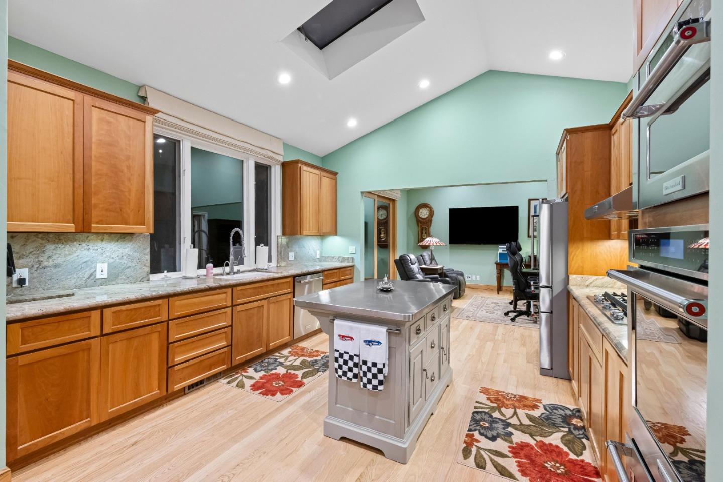 6915 Redwood Retreat Road Gilroy, CA 95020 - Photo 36 of 110