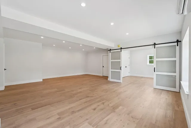 $899,000 | 43 Rose Douglas Lane, Brunswick, ME 04011