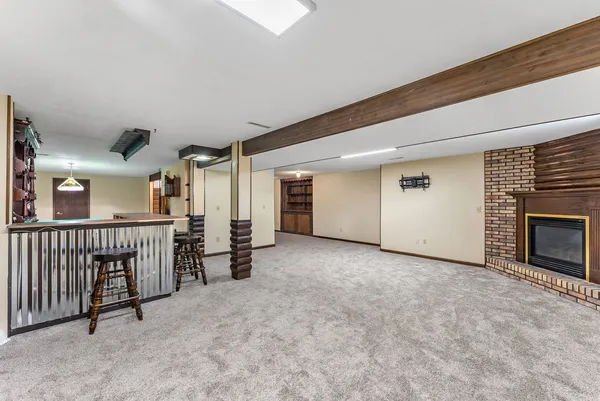 $379,900 | 3455 West Harbor Drive, Bettendorf, IA 52722