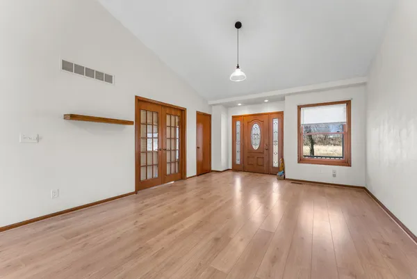 $379,900 | 3455 West Harbor Drive, Bettendorf, IA 52722