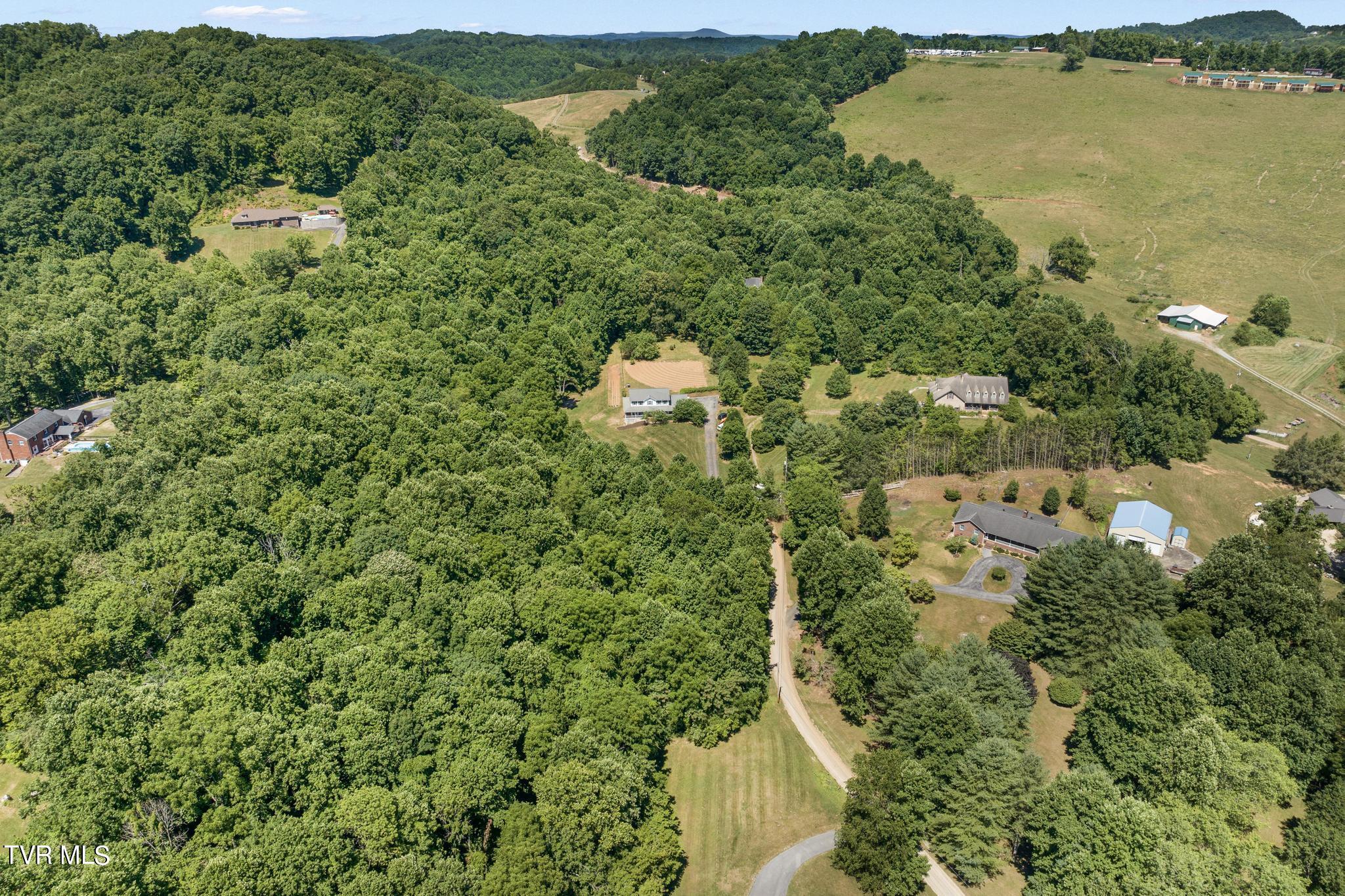 221 Judge Ben Allen Road Elizabethton, TN 37643 - Photo 39 of 44 Aerial of property