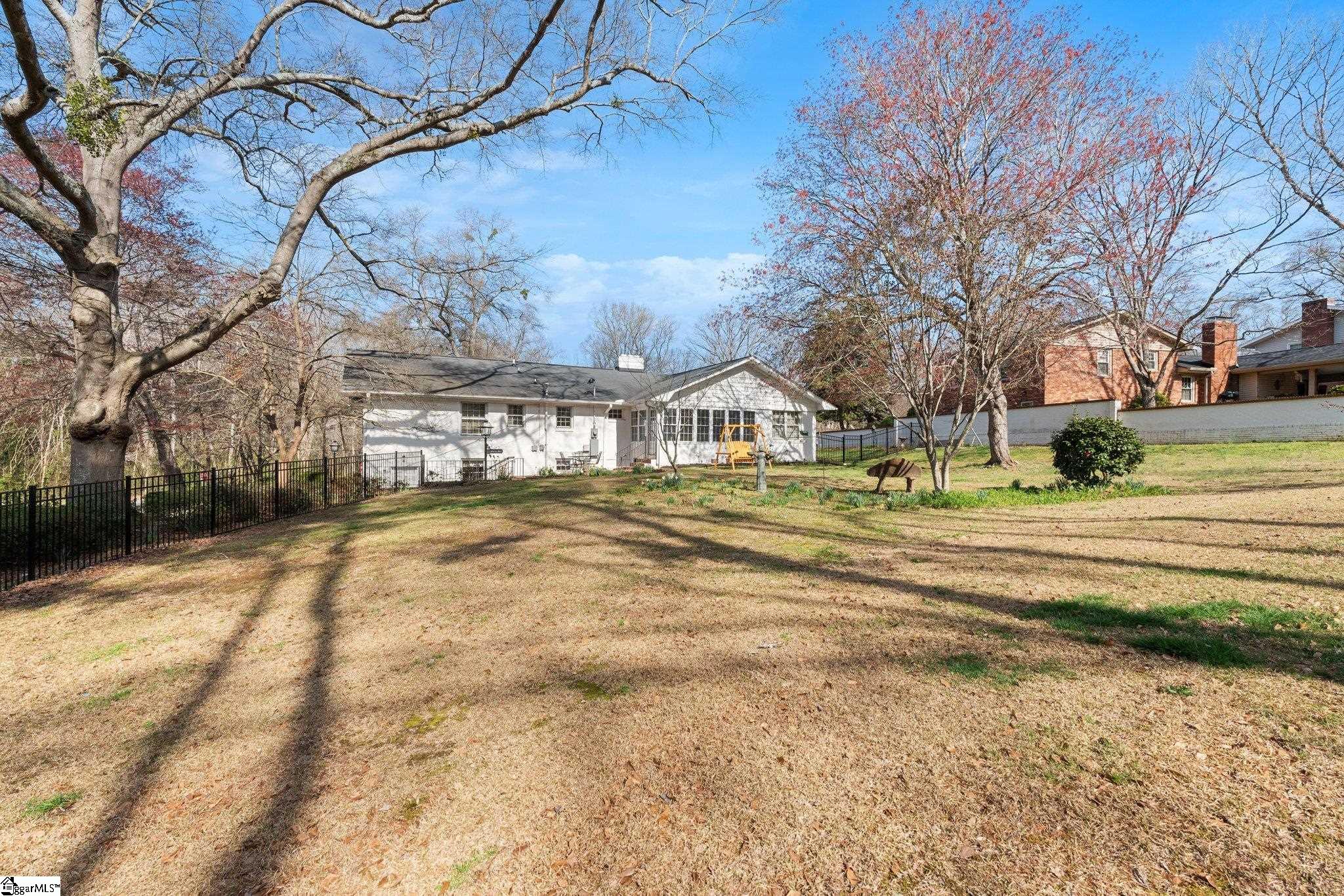 2 Rollingreen Road Greenville, SC 29615 - Photo 30 of 34 Gallery Image 30