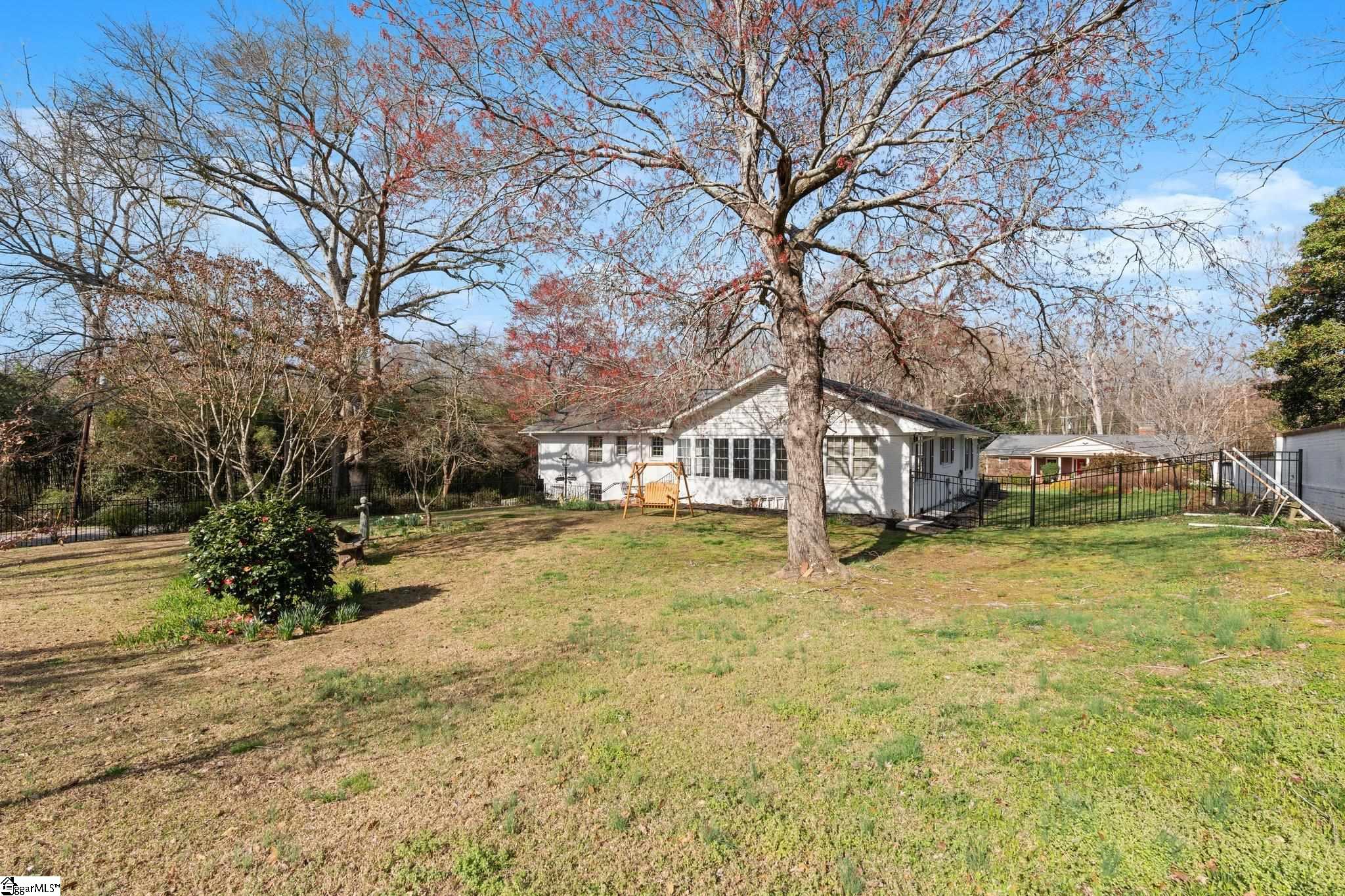 2 Rollingreen Road Greenville, SC 29615 - Photo 31 of 34 Gallery Image 31