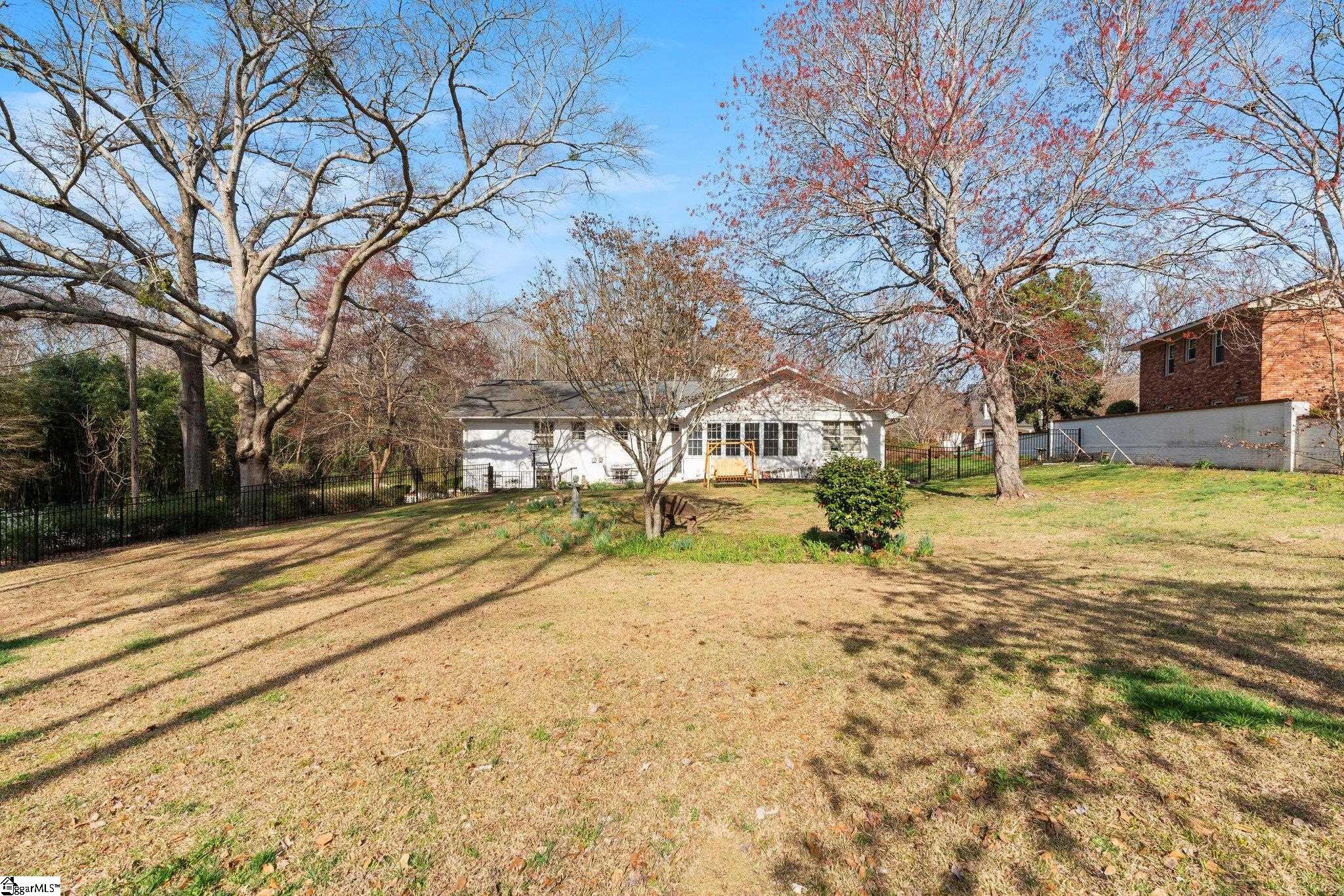 2 Rollingreen Road Greenville, SC 29615 - Photo 32 of 34 Gallery Image 32