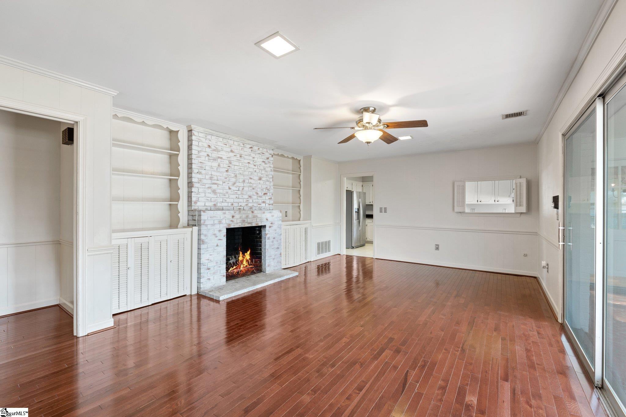2 Rollingreen Road Greenville, SC 29615 - Photo 9 of 34 Gallery Image 9