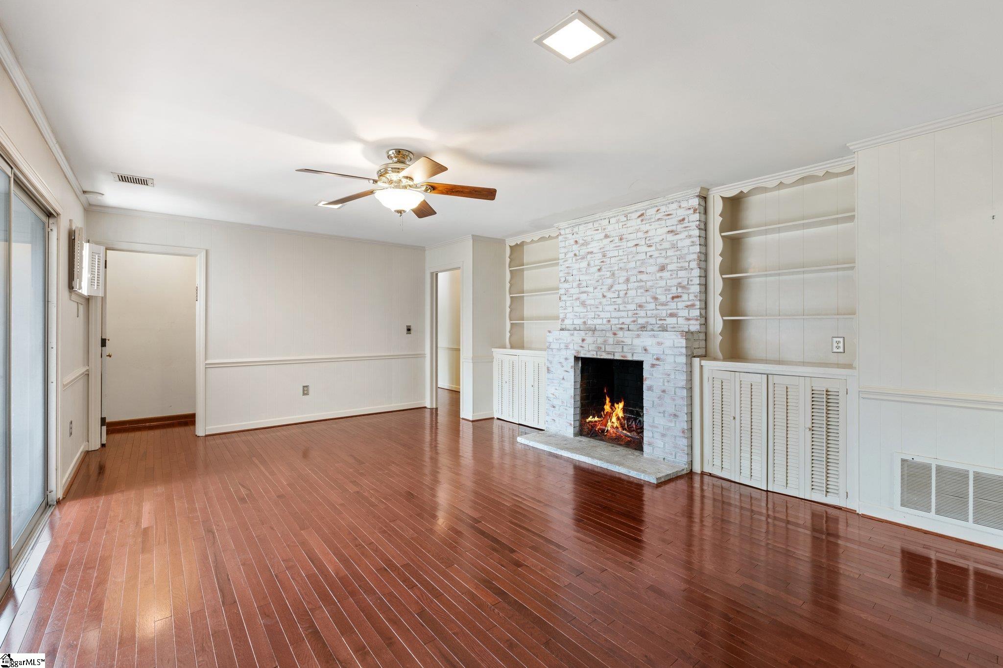 2 Rollingreen Road Greenville, SC 29615 - Photo 10 of 34 Gallery Image 10
