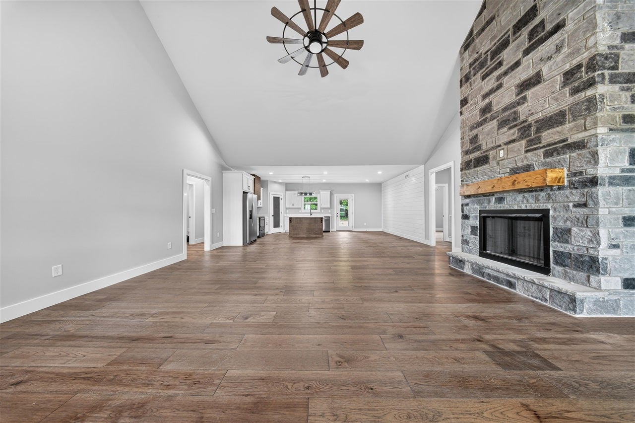 2228 Lawrence Road Olmstead, KY 42265 - Photo 4 of 51 Gallery Image 4