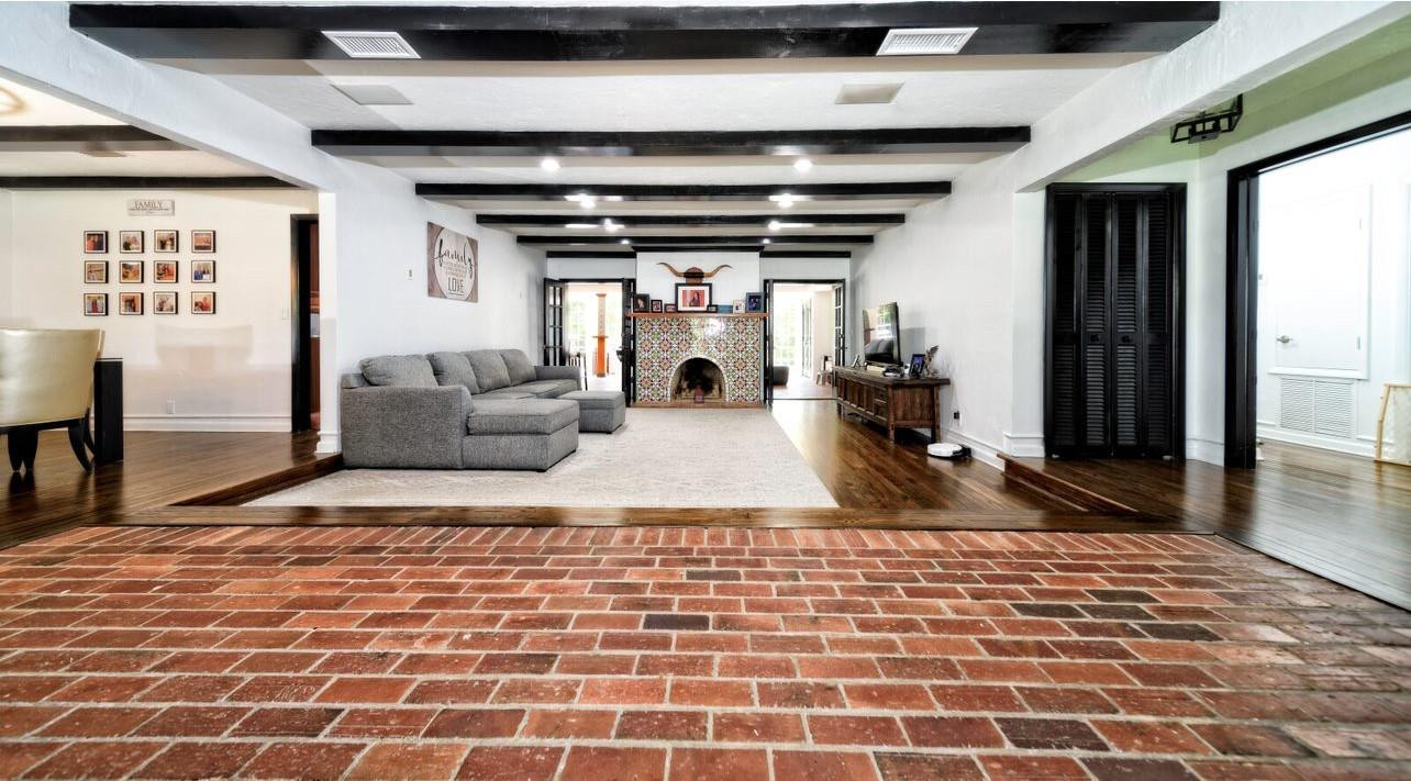 252 Southwest 63rd Terrace Plantation, FL 33317 - Photo 6 of 18 Photo 6