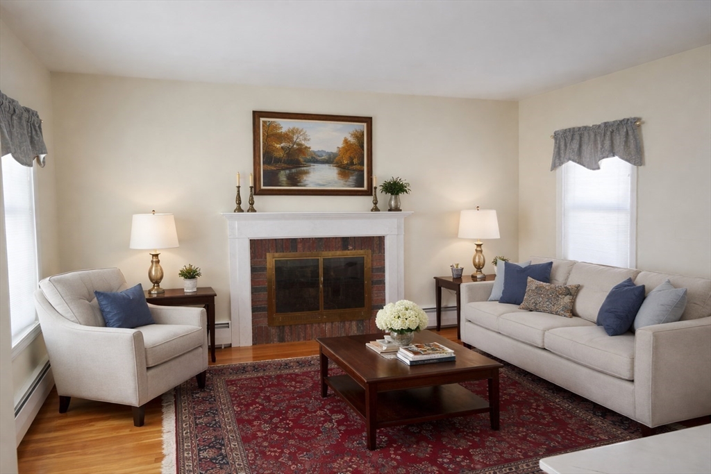 8 Walnut Knolls Canton, MA 02021 - Photo 4 of 16