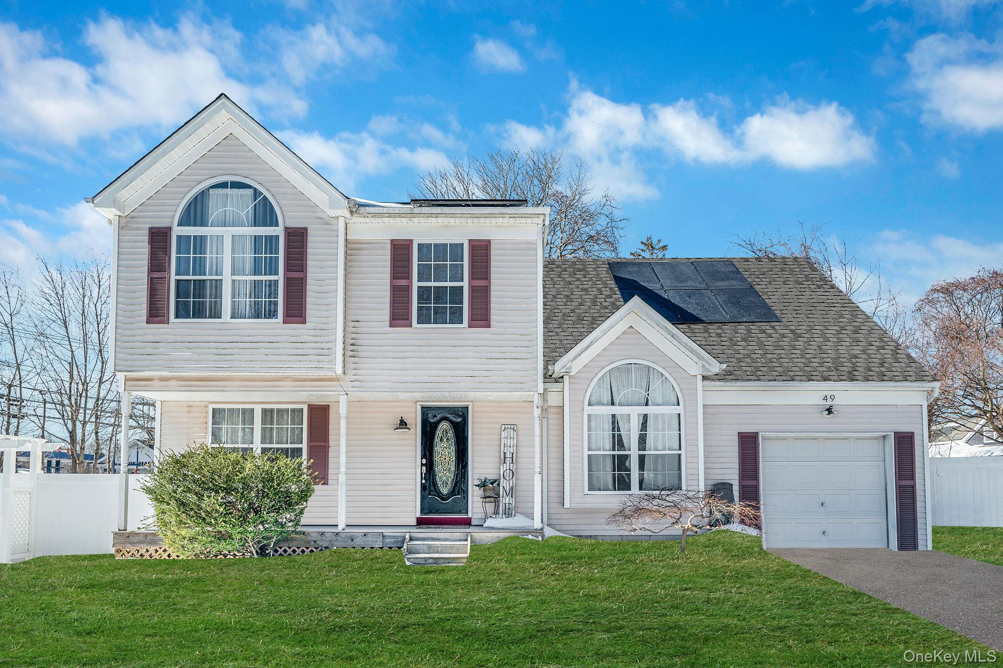 49 Flamingo Road Rocky Point, NY 11778 - Photo 4 of 48