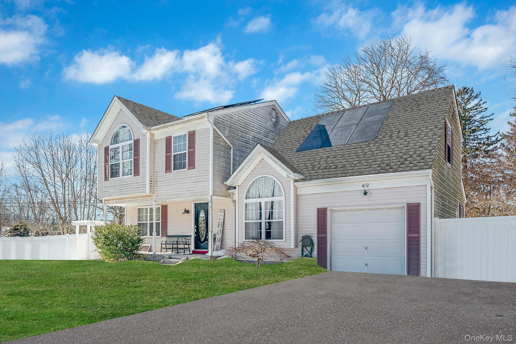 49 Flamingo Road Rocky Point, NY 11778 - Photo 6 of 48