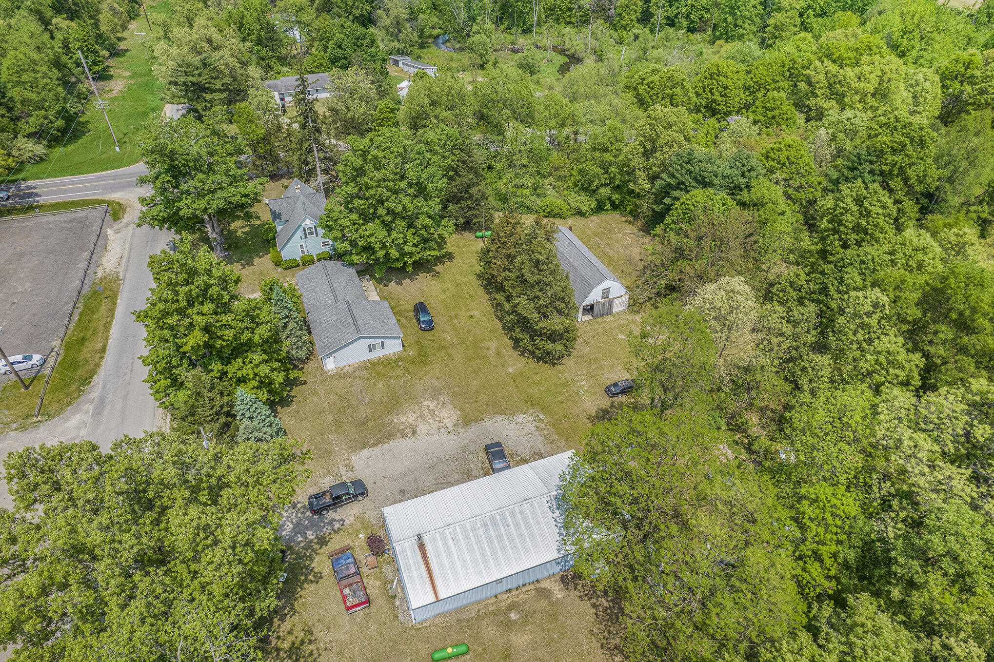 519 South Whitmore Road Hastings, MI 49058 - Photo 42 of 48 043_dji_0023