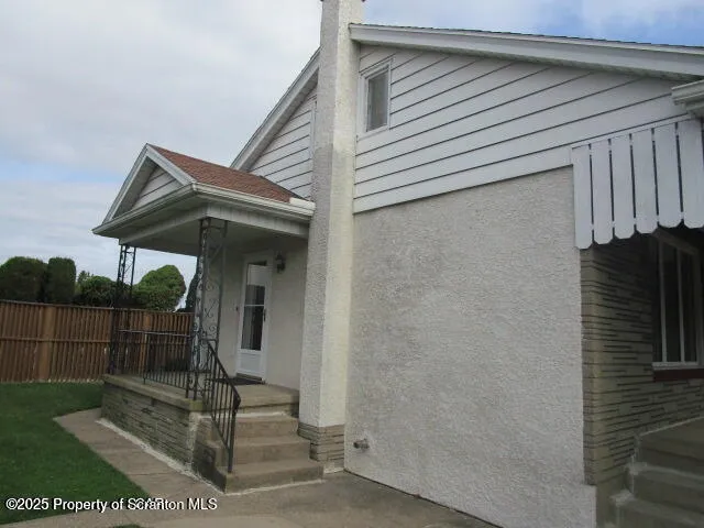 $172,000 | 421 West Mary Street, Old Forge, PA 18518