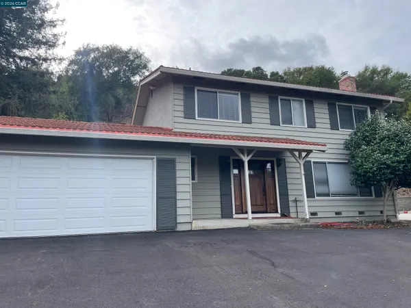 $1,499,000 | 486 Butterfield Place, Moraga, CA 94556