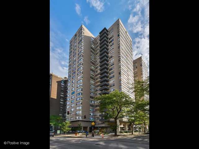 $240,000 | 6301 North Sheridan Road, Unit 14O, Chicago, IL 60660
