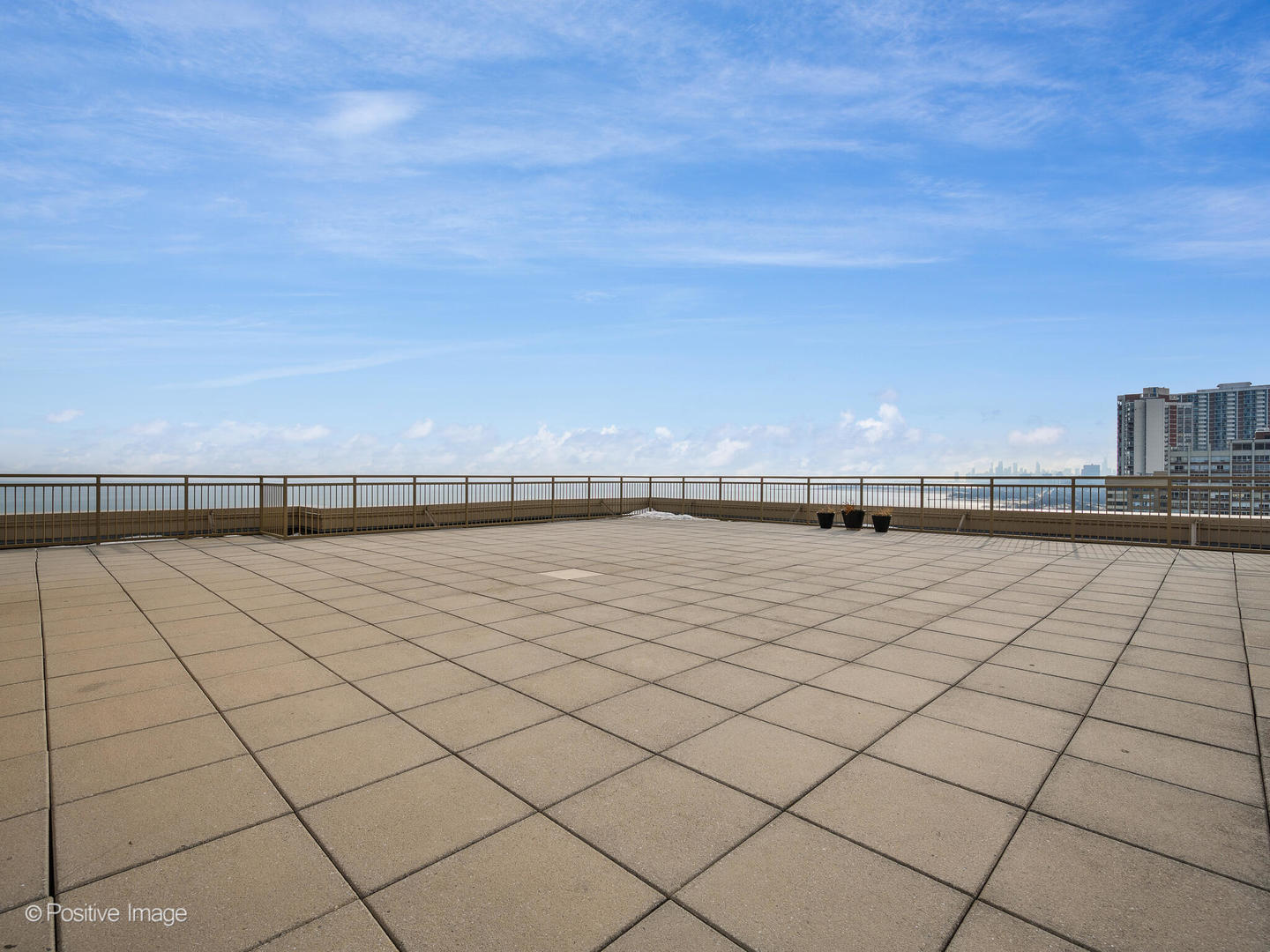 6301 North Sheridan Road, Unit 14O Chicago, IL 60660 - Photo 14 of 22