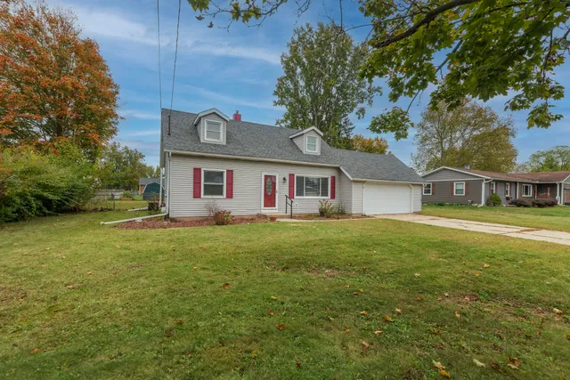 $249,900 | 2614 Heverly Drive East, Portage, MI 49024