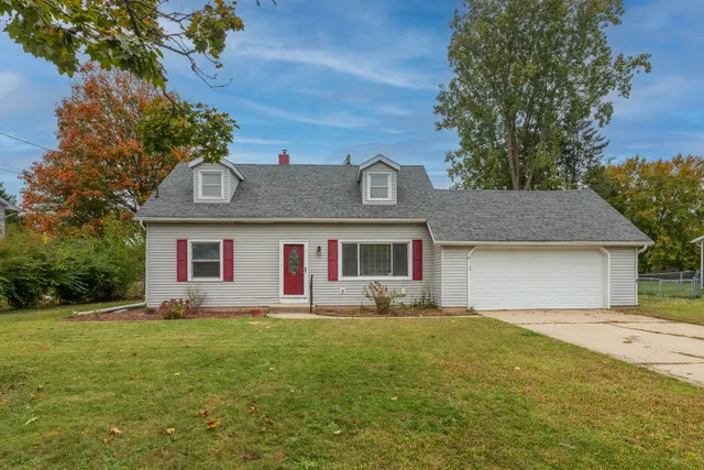 $249,900 | 2614 Heverly Drive East, Portage, MI 49024